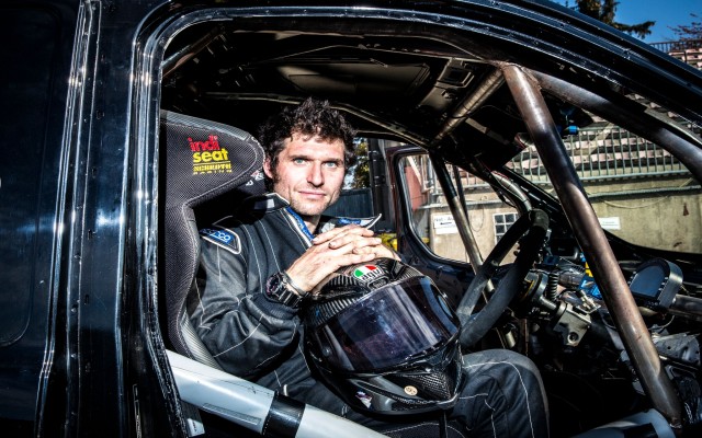 Cobra Seats puts Guy Martin in the driving seat.